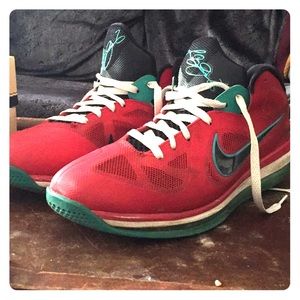 Lebron xi Christmas Day low